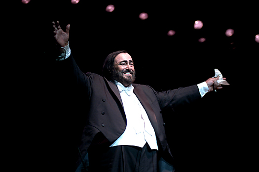 Luciano Pavarotti at Hartford Civic Center